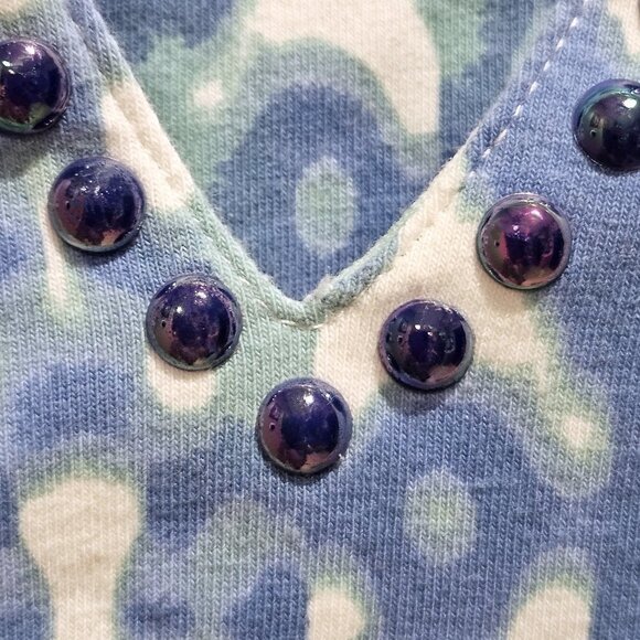 Ruby Rd Aqua/Green/White Geometric Embellished Notch Neck Top - 2X - Picture 4 of 8